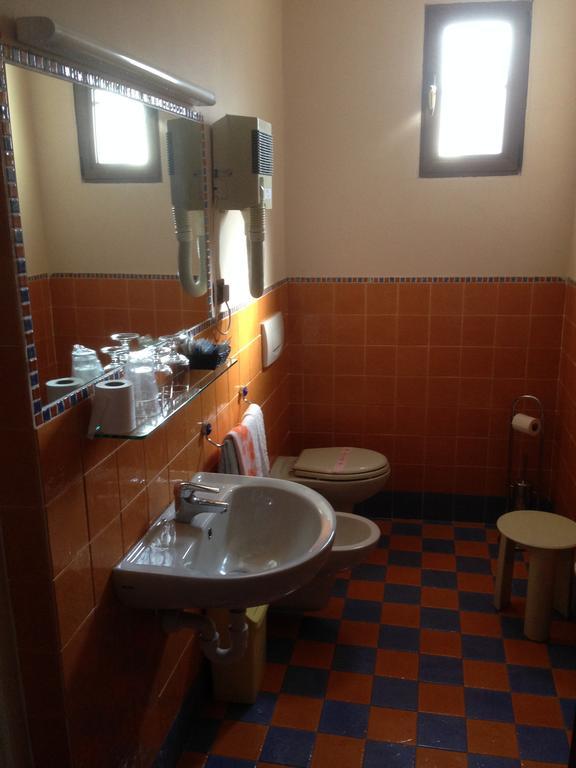 Hotel Persico Saluzzo Bagian luar foto